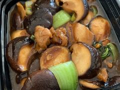 -老码头黑皮肘子锅包肉(赣水路店)