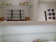 -明月眼镜(三坝店)