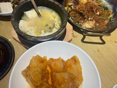 -关东小磨东北菜(上海长风大悦城店)