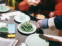 炝拌丝瓜尖-北平盛世·新京菜·北京烤鸭(劲松·双井店)