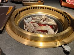 -铭牛烧肉·和牛海鲜自助(高新月牙湖店)