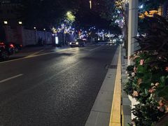 -星巴克(西藏路店)