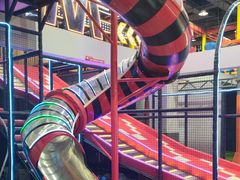 -DEDE APU潮玩运动聚乐部(观音桥店)