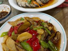-鹤乡东北菜(崮山路店)