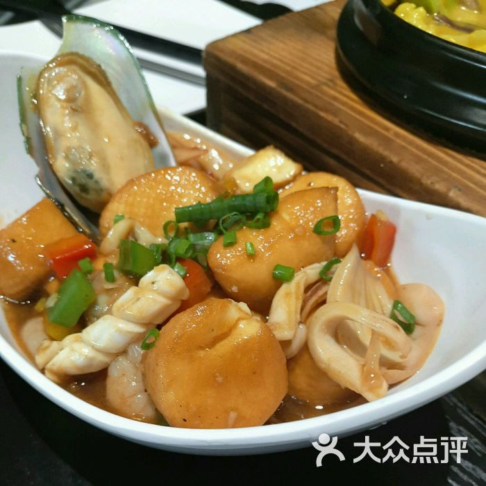 杂锦海鲜玉子豆腐