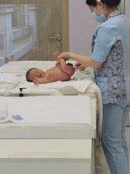 -爱帝宫月子中心(罗湖别墅院)