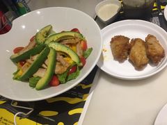 牛油果鸡肉沙拉-乐凯撒披萨(海岸城店)