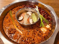 -周幺妹重庆老火锅(银泰城总店)