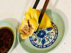 -老新隆牛肉锅贴(新街口店)
