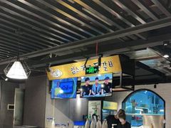 -肥肥虾庄·金牌油焖大虾(杨园滨江时代walk店)