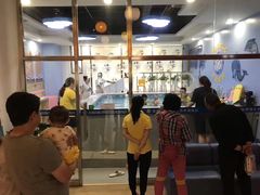 -蓝鲸国际少儿游泳训练中心(群力店)