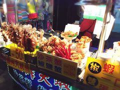 -六合夜市
