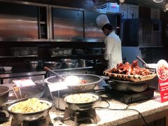 -野山舂·贵州现舂酸汤火锅(鸿通城店)