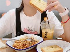 -HELLO 27 意面·沙拉·帕尼尼