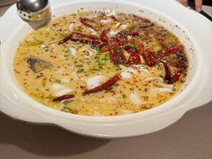 -江渔儿酸菜鱼专门店(明珠广场店)