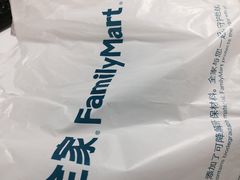 -全家便利店(东直门店)