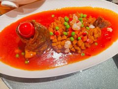 松鼠桂鱼-新天明砂锅鱼头煲