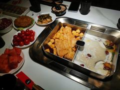 -九鼎轩脆毛肚火锅(南京东路店)