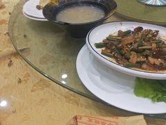 -乔家小院•本地小海鲜•非遗驴肉(万年泉路店)