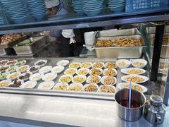 自助取餐区-梅园食堂