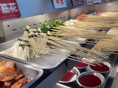 -李记称盘牛杂串串(广厦店)