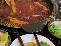 麻辣大红锅-重庆川渝肥妹火锅