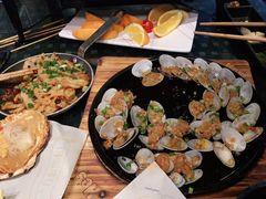 -何师烧烤·香辣蟹·川菜·30年老品牌(太古里旗舰店)
