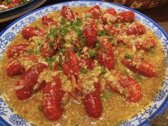 -临界音乐酒馆·小龙虾·江湖菜(华熙LIVE·鱼洞店)