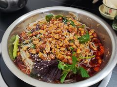 -周良天山牛杂城(天山路总店)