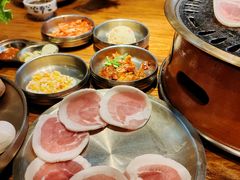 -韩景台烤肉(八大处店)