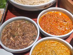 -裕兴记•蟹黄面馆(人民广场店)