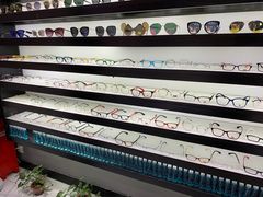 -简·爱眼镜(赛隆眼镜广场店)