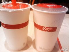 Q奶&紅茶-85度C(生甜甜圈研究工坊·上海平凉店)