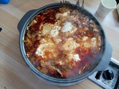 -独一家豆花庄铁锅炖