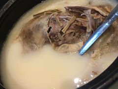 笋干松茸老鸭汤-孔乙己(后海店)