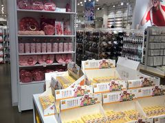 -名创优品(天河区正佳广场二店)