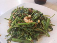 -大树下海鲜饭店