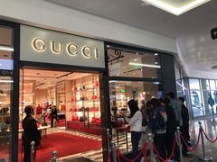 门面-VENCHI 闻绮(上海佛罗伦萨小镇店)
