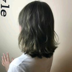 -茶发Salon·烫发染发理发