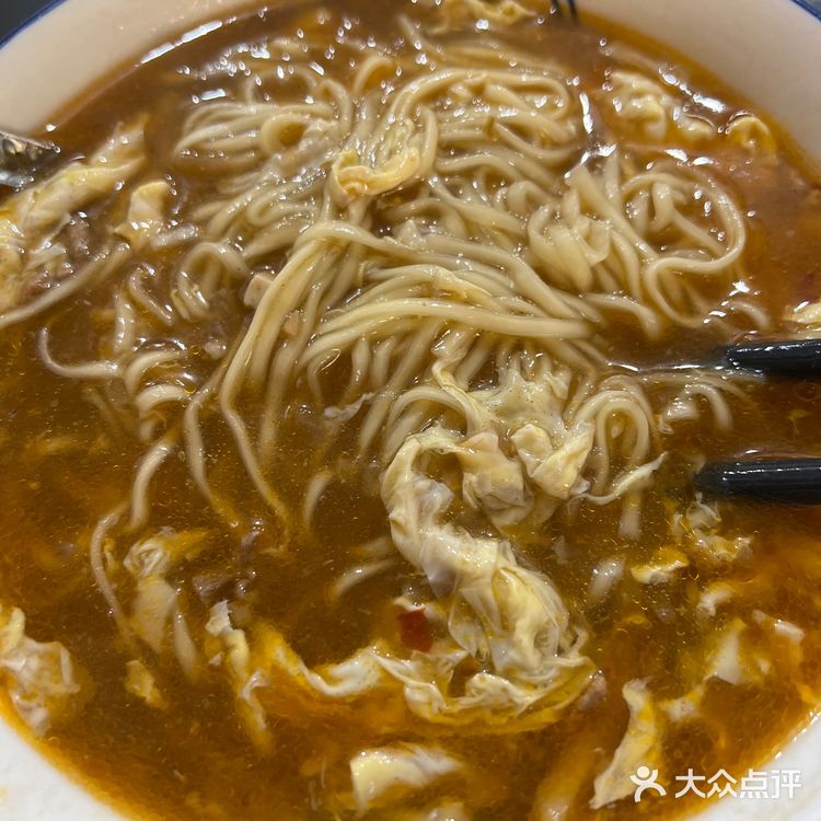 这家苏曹记据说很正宗,是老字号,在白沙传了好几代