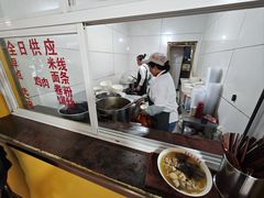 -文山荷鲜居(翠湖店)