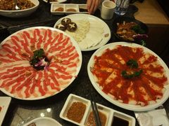 -韩宫宴炭火烤肉(中商世界里店)