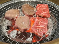 -山川小町·极番烧肉(新地假日广场店)