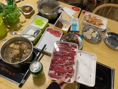 -杨老板·海鲜集市火锅·鲜切牛肉(中防万宝店)