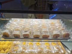 蛋黄酥-鲍师傅糕点(国金街店)
