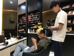 -HAIR CORNER