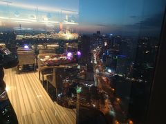 -唐拉雅秀酒店-西锦汇空中BBQ·思创餐厅
