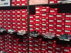 -New Balance(王府井奥莱·香江小镇店)