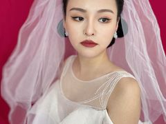 -群丽化妆摄影美甲纹绣培训学校