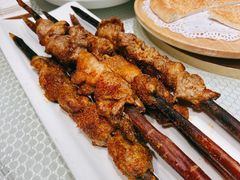 戈壁滩红柳烤肉-巴扎美食·新疆菜·西域歌舞表演餐厅(新疆大厦店)